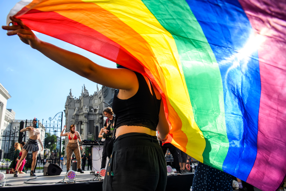 Anyone can be infected by the disease, regardless of sexual orientation or preference, but participating in crowded events and having close physical contact increase the risk of infection. Pride event | Source: paparazzza, Shutterstock